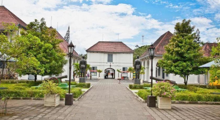 Oyo 347 Bayang Brothers Guest House Maguwo Exterior foto